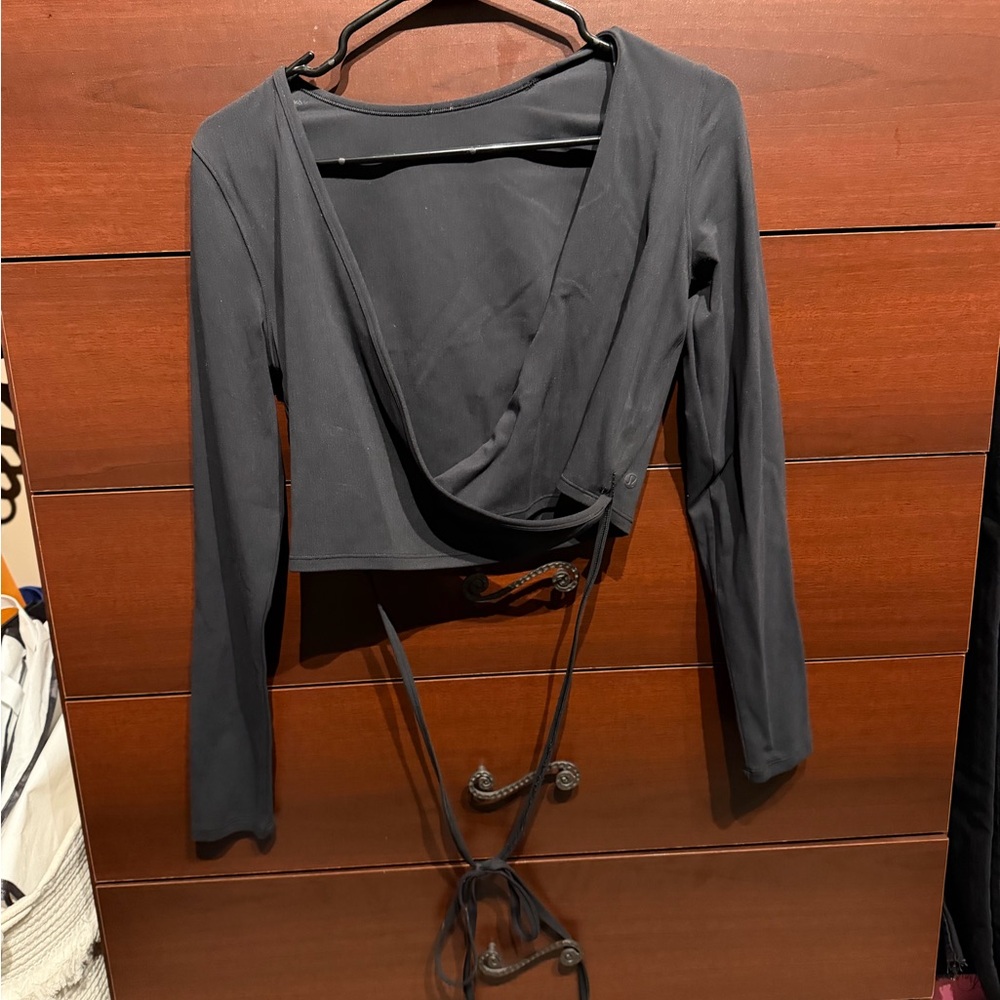 lululemon athletica Black Long Sleeve Wrap Crop Top